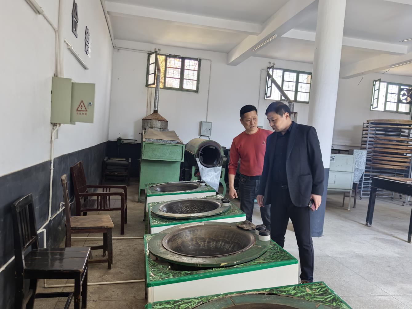 筑牢安全防線(xiàn)，護(hù)航春茶生產(chǎn)